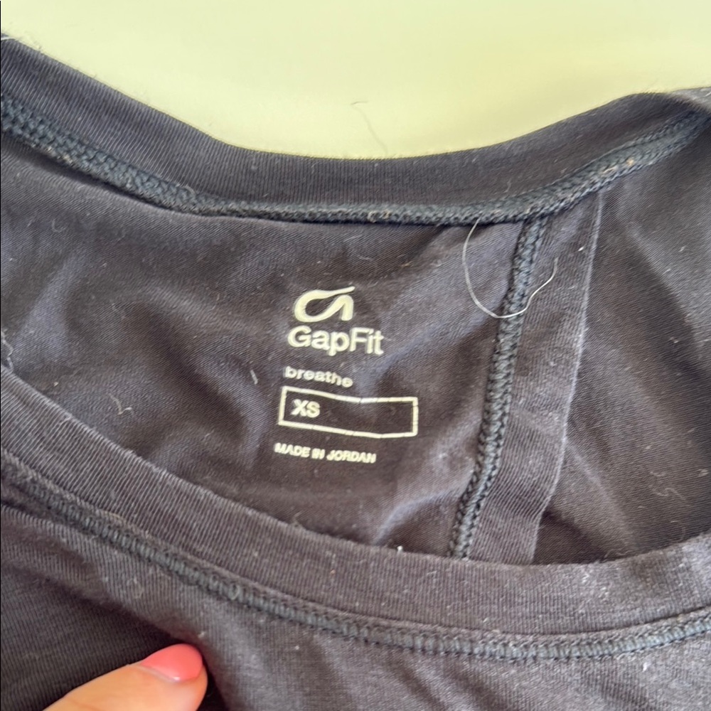 GapFit Black T-Shirt